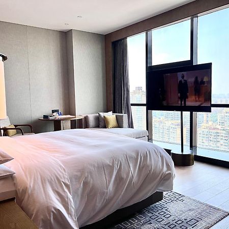 Hilton Jiaxing Hotel Exterior foto