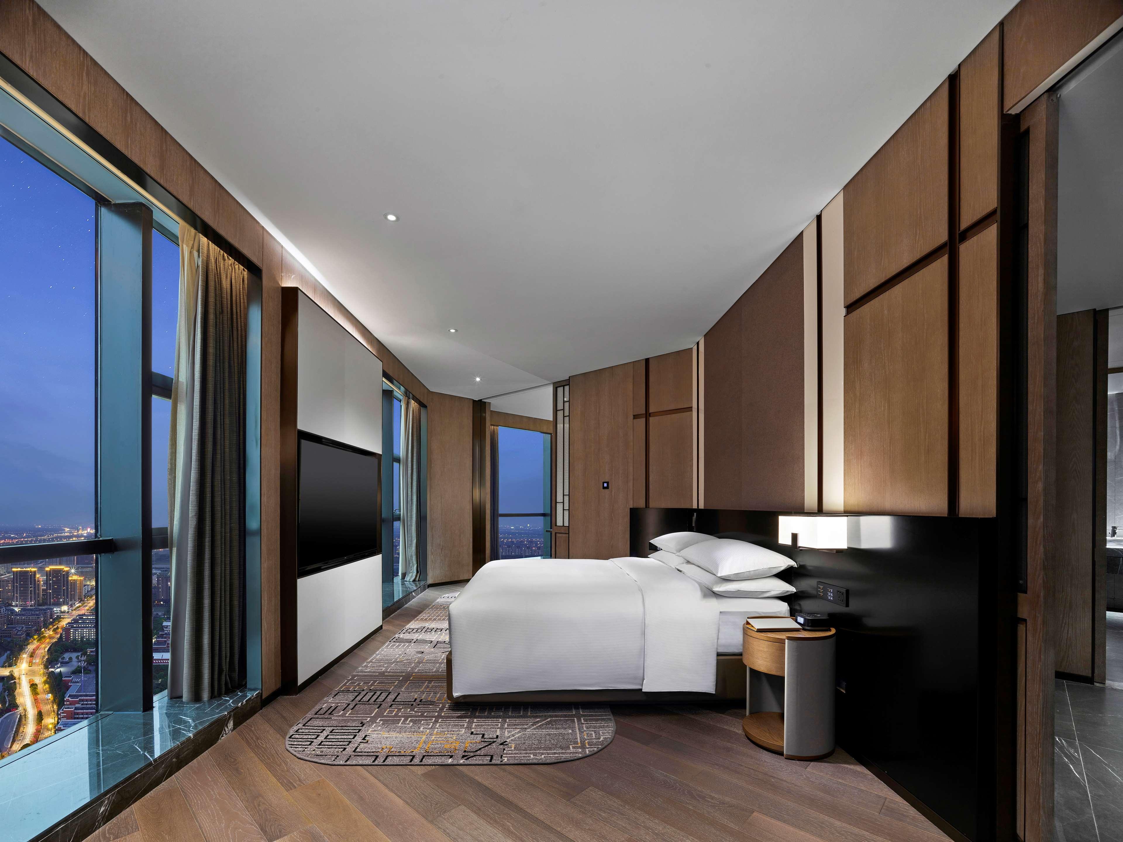 Hilton Jiaxing Hotel Exterior foto