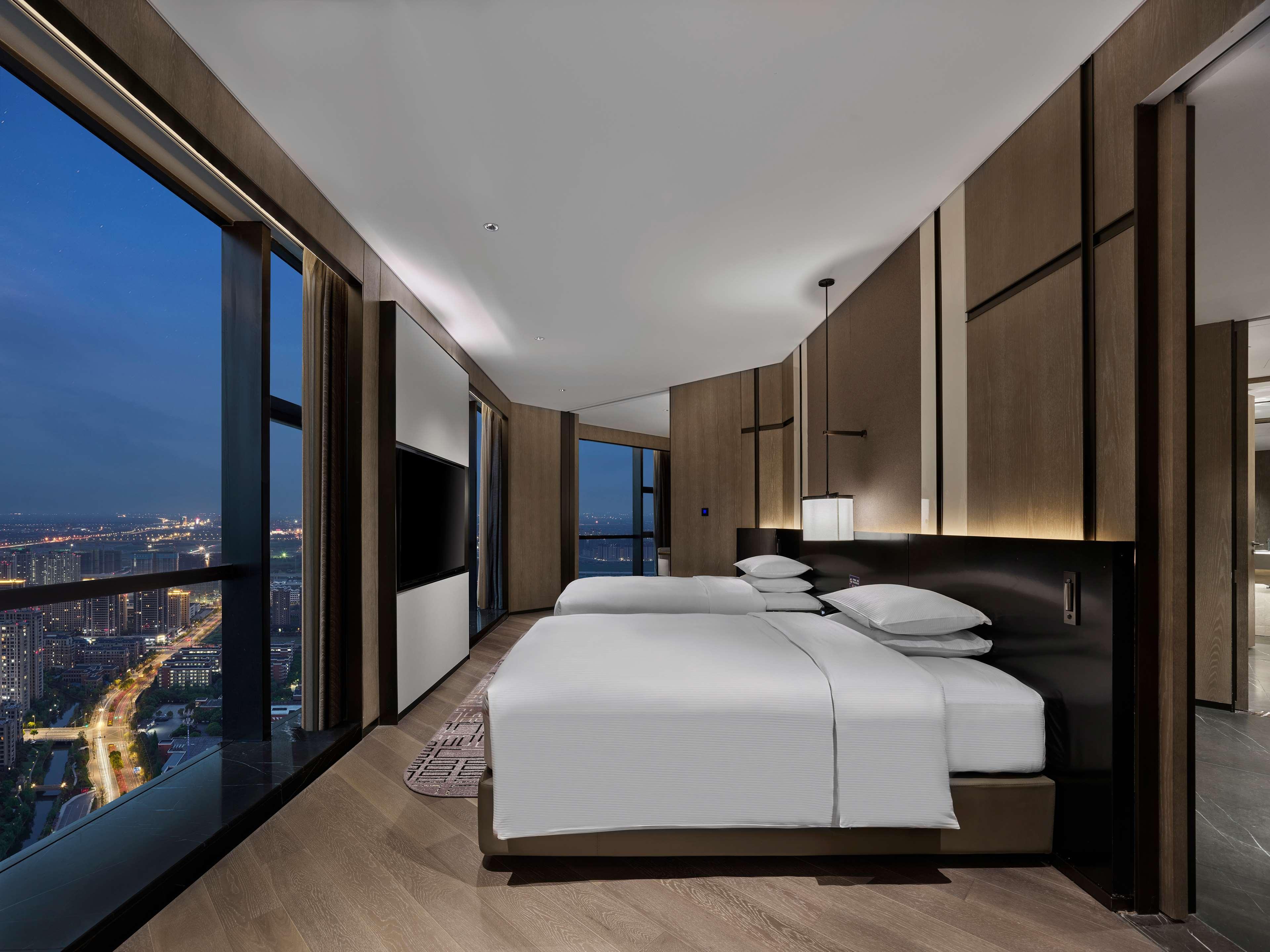 Hilton Jiaxing Hotel Exterior foto
